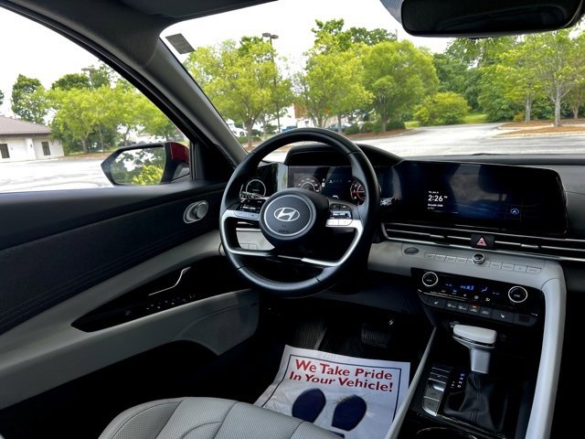 Used 2024 Hyundai Elantra Limited image 33
