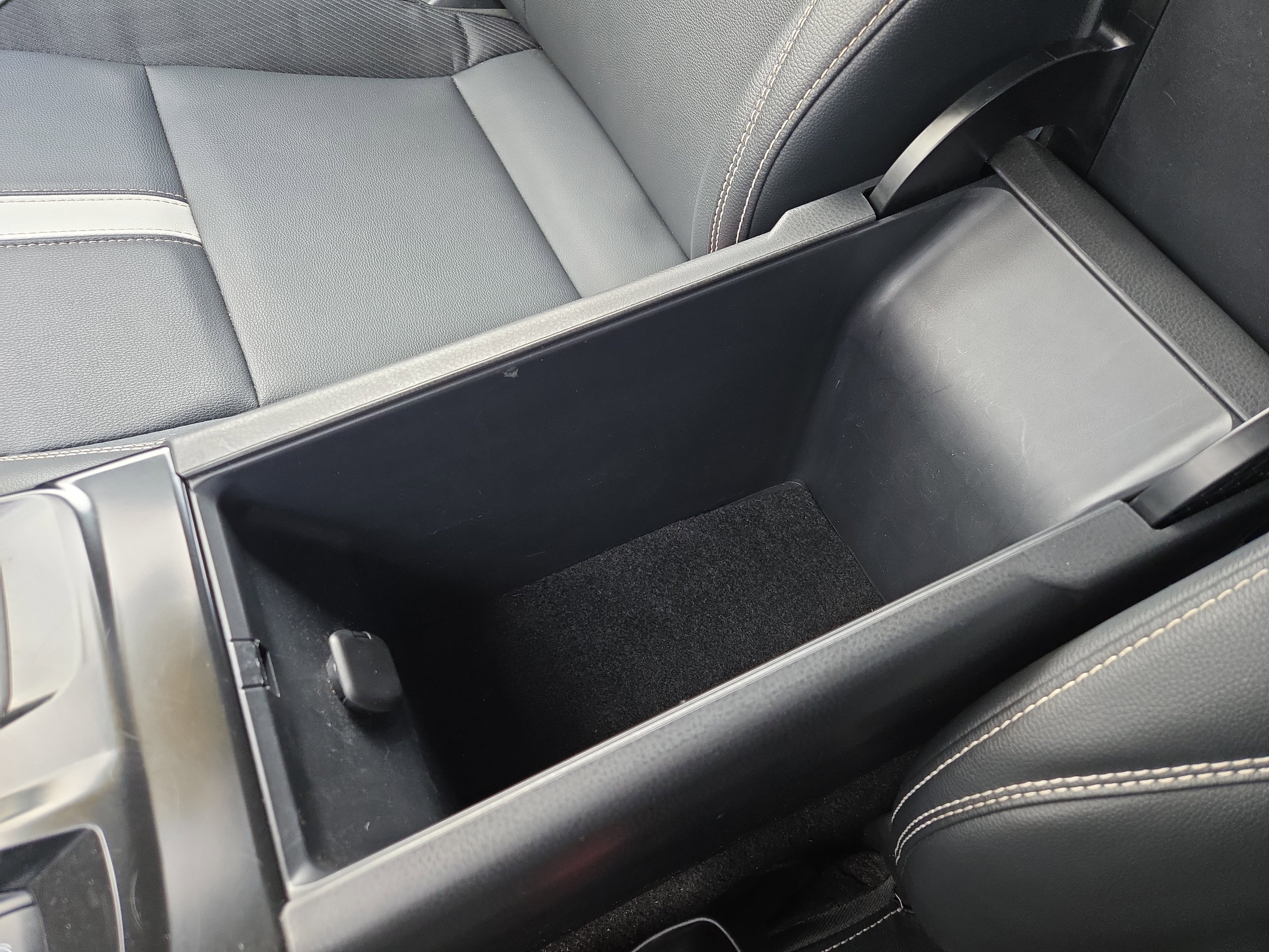 Used 2025 Toyota Camry SE image 22