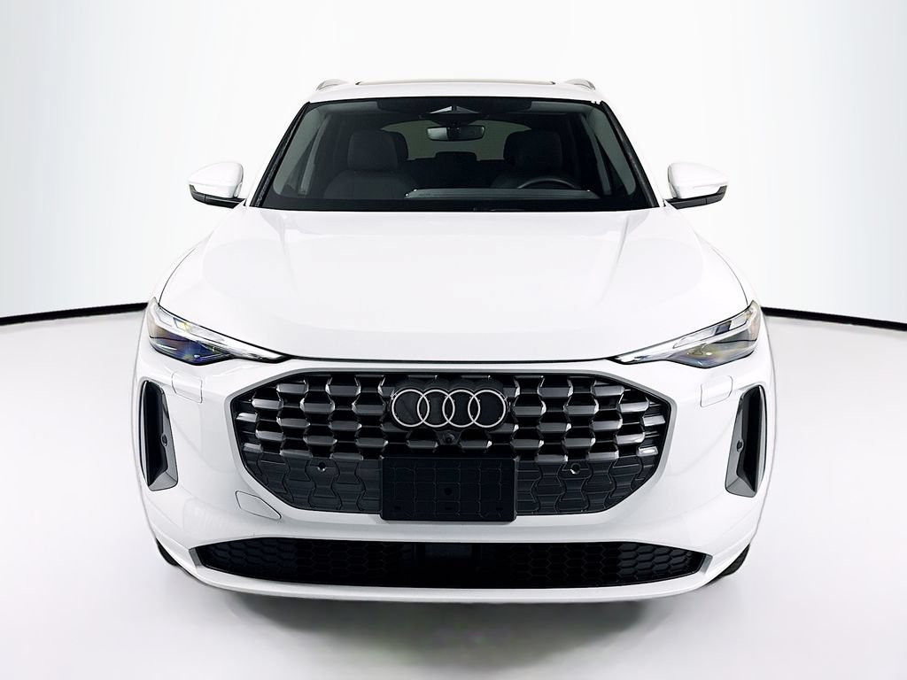 Certified 2025 Audi Q5 Premium w/ Convenience Package AWD/4WD image 2
