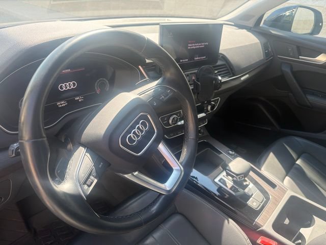 Used 2023 Audi Q5 2.0T Premium Plus w/ Premium Plus Package AWD/4WD image 12