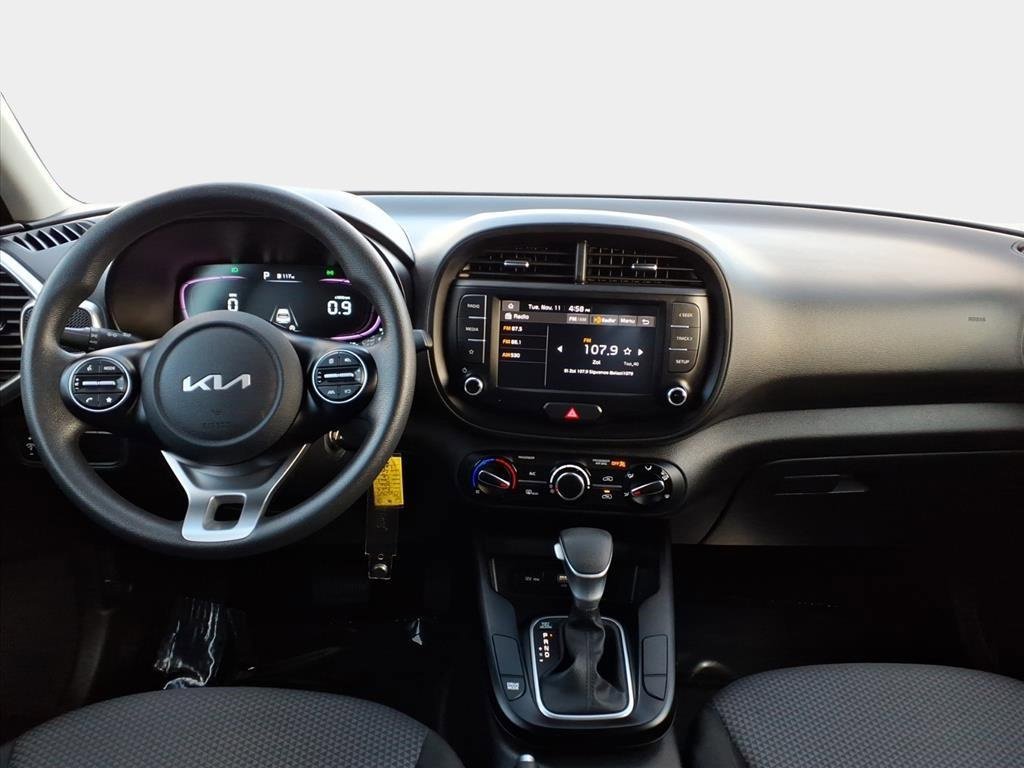 Used 2023 Kia Soul LX image 12