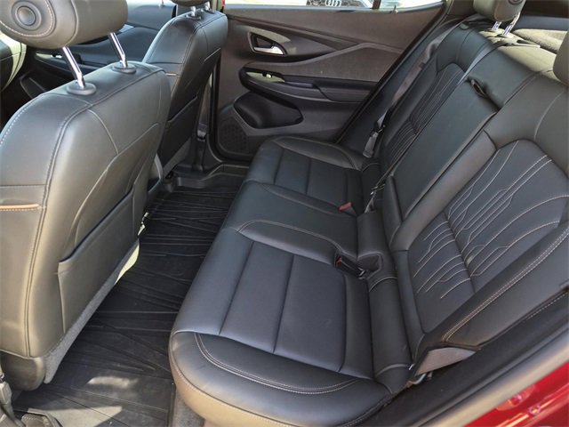 Used 2025 Buick Envista Avenir image 27