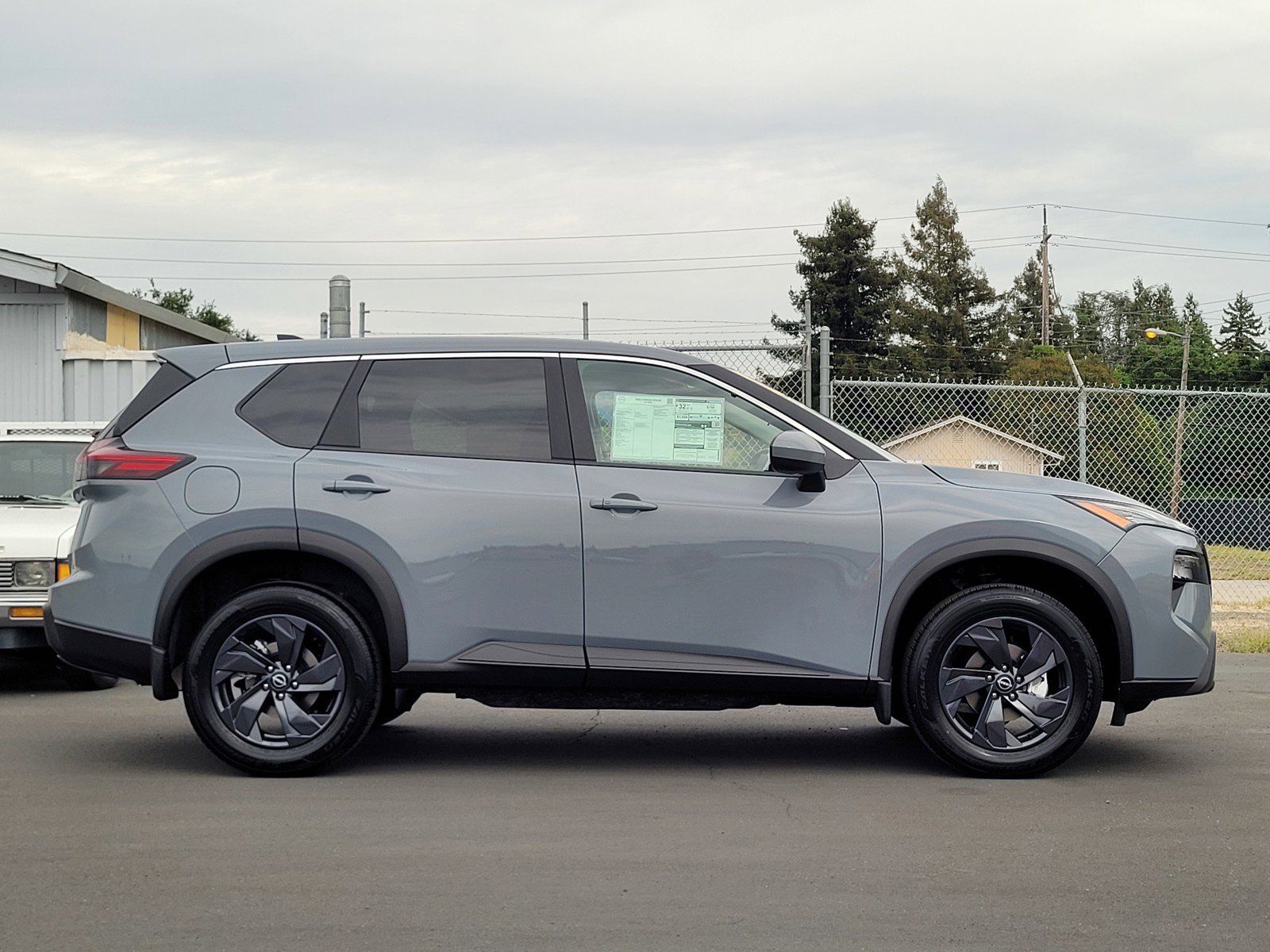 New 2026 Nissan Rogue SV FWD image 4