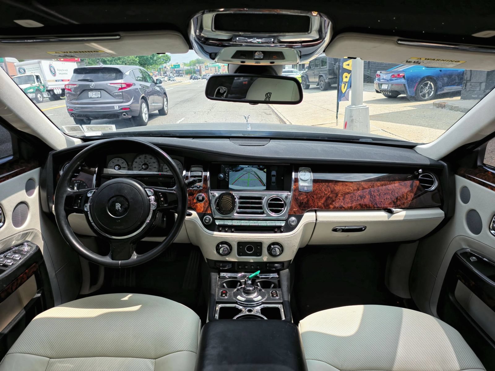 Used 2012 Rolls-Royce Ghost RWD image 15