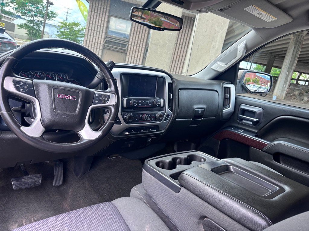 Used 2015 GMC Sierra 1500 SLE w/ SLE Value Package AWD/4WD image 2