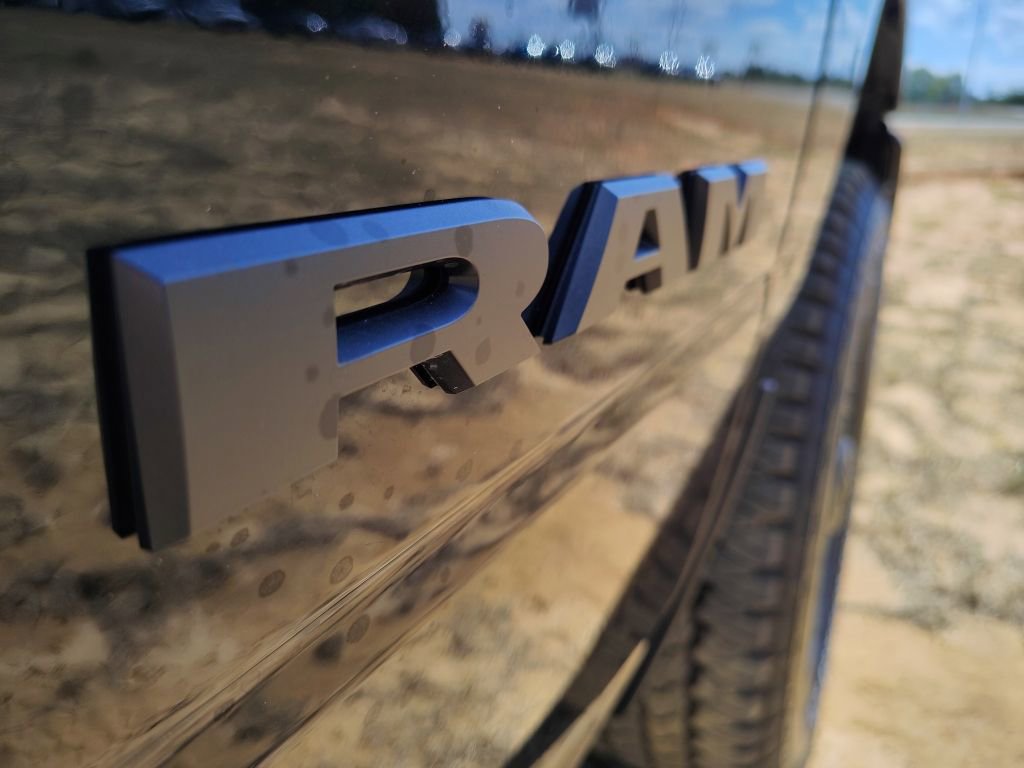 New 2025 RAM 2500 Big Horn AWD/4WD image 13