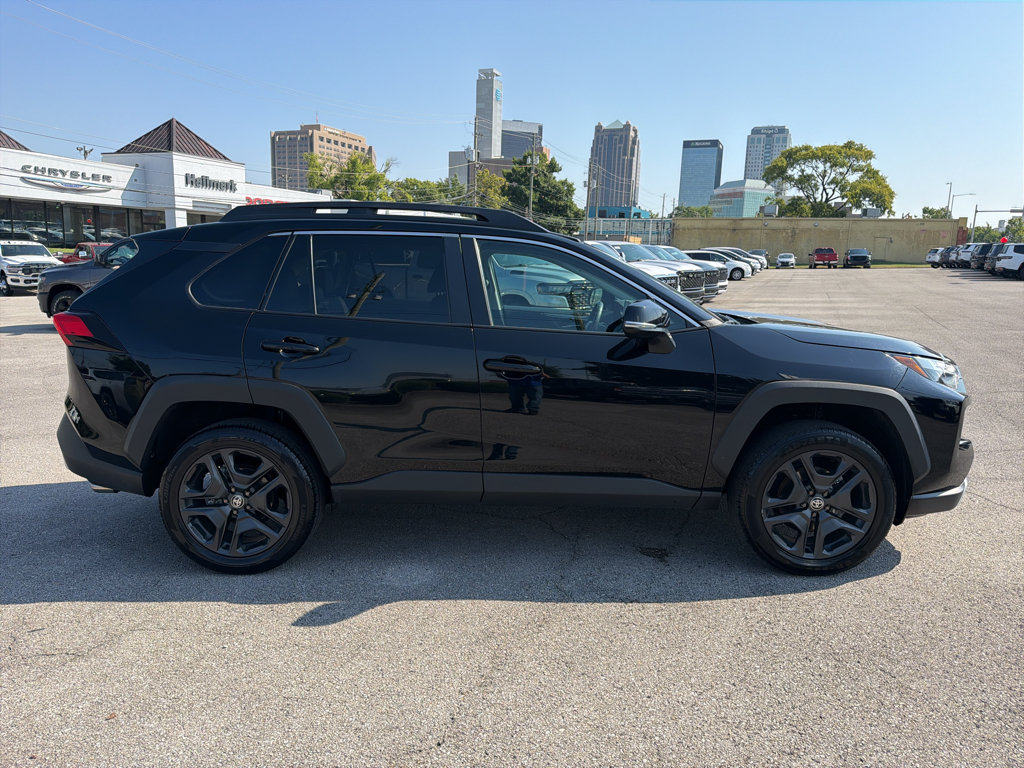 Used 2024 Toyota RAV4 Adventure AWD/4WD image 4
