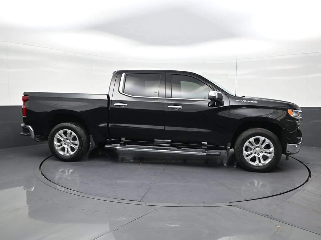 Used 2022 Chevrolet Silverado 1500 LTZ w/ LTZ Premium Package RWD image 6