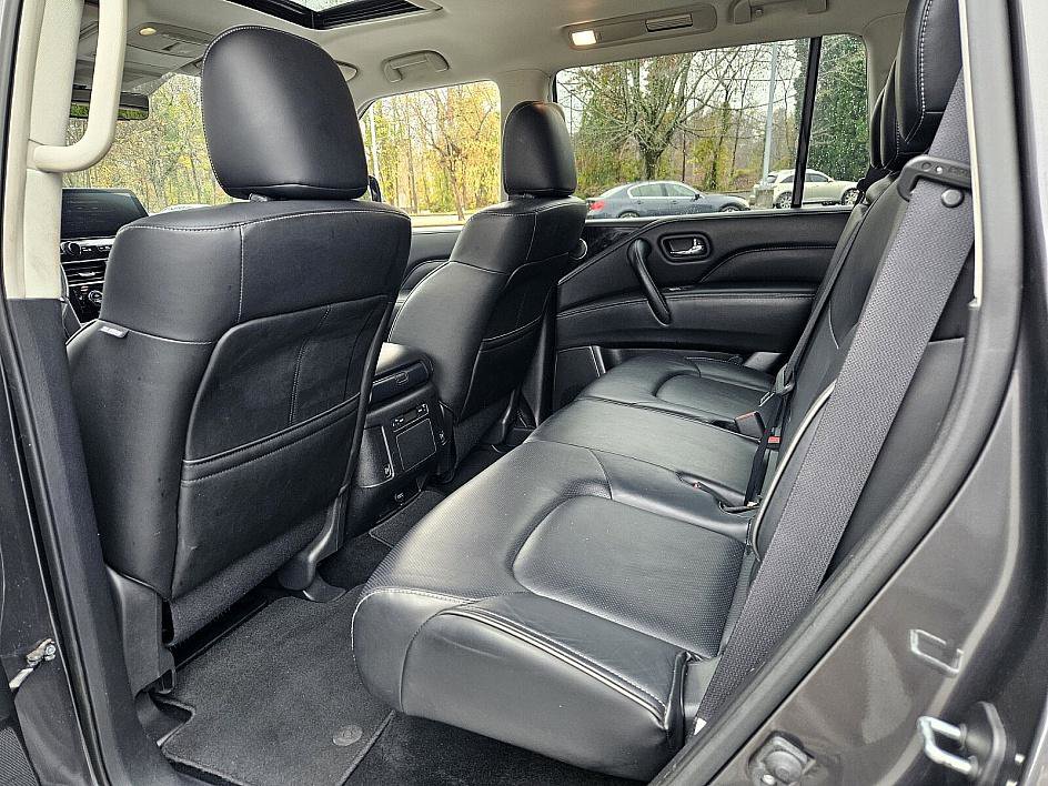 Certified 2024 INFINITI QX80 Luxe image 9