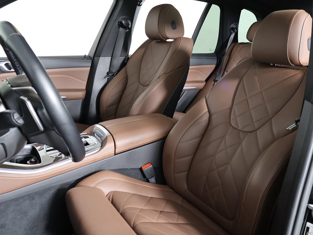 Used 2023 BMW X5 xDrive40i w/ Premium Package AWD/4WD image 32