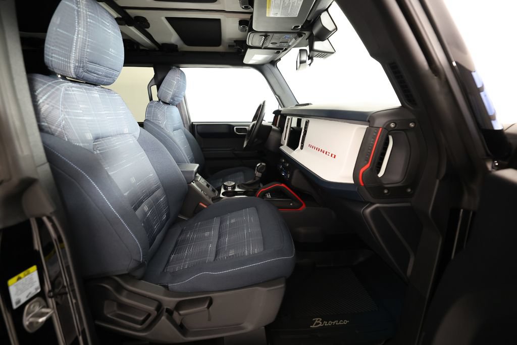 Used 2025 Ford Bronco Heritage Edition AWD/4WD image 10