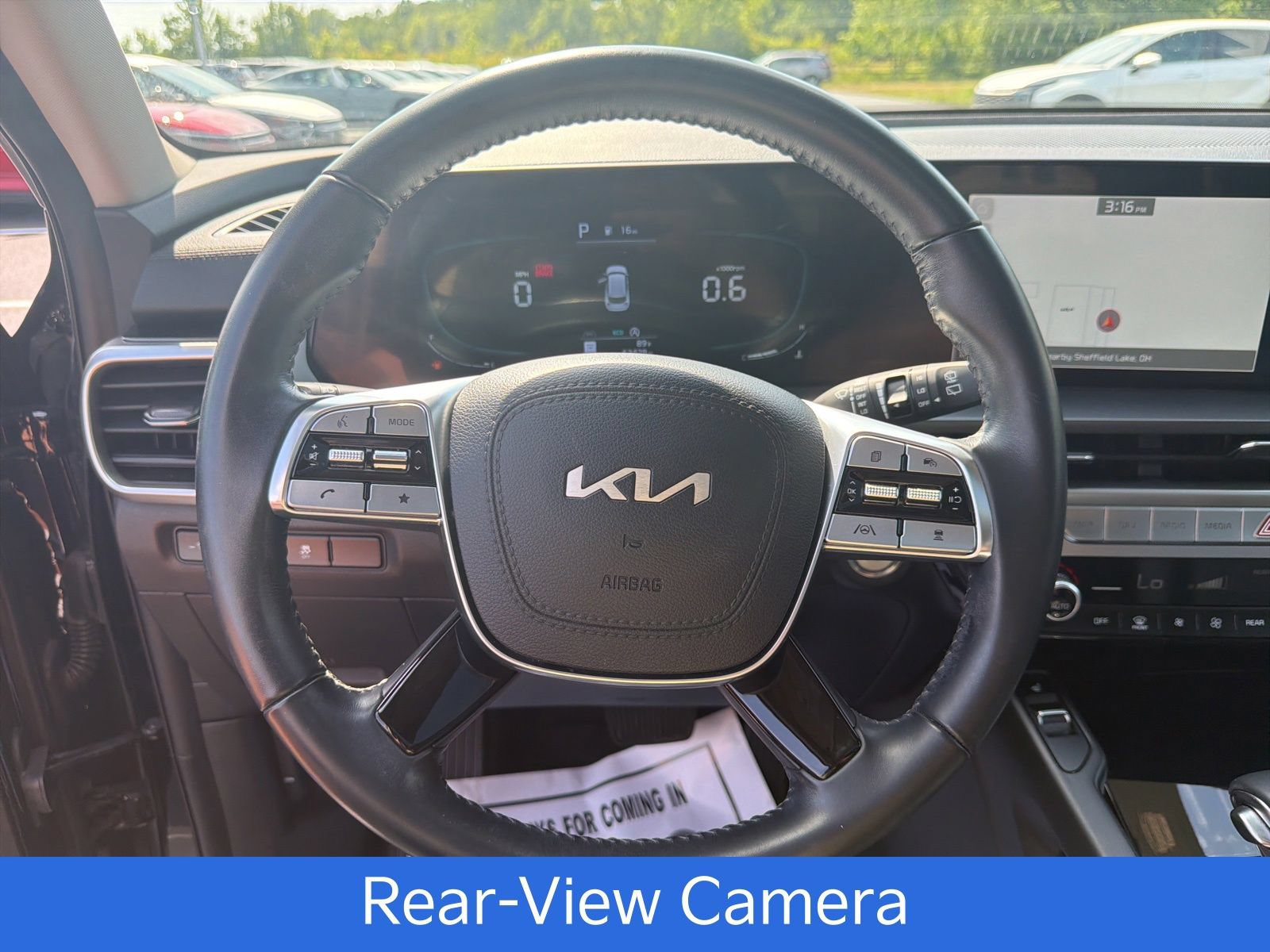 Certified 2023 Kia Telluride S w/ S Sunroof Package AWD/4WD image 15