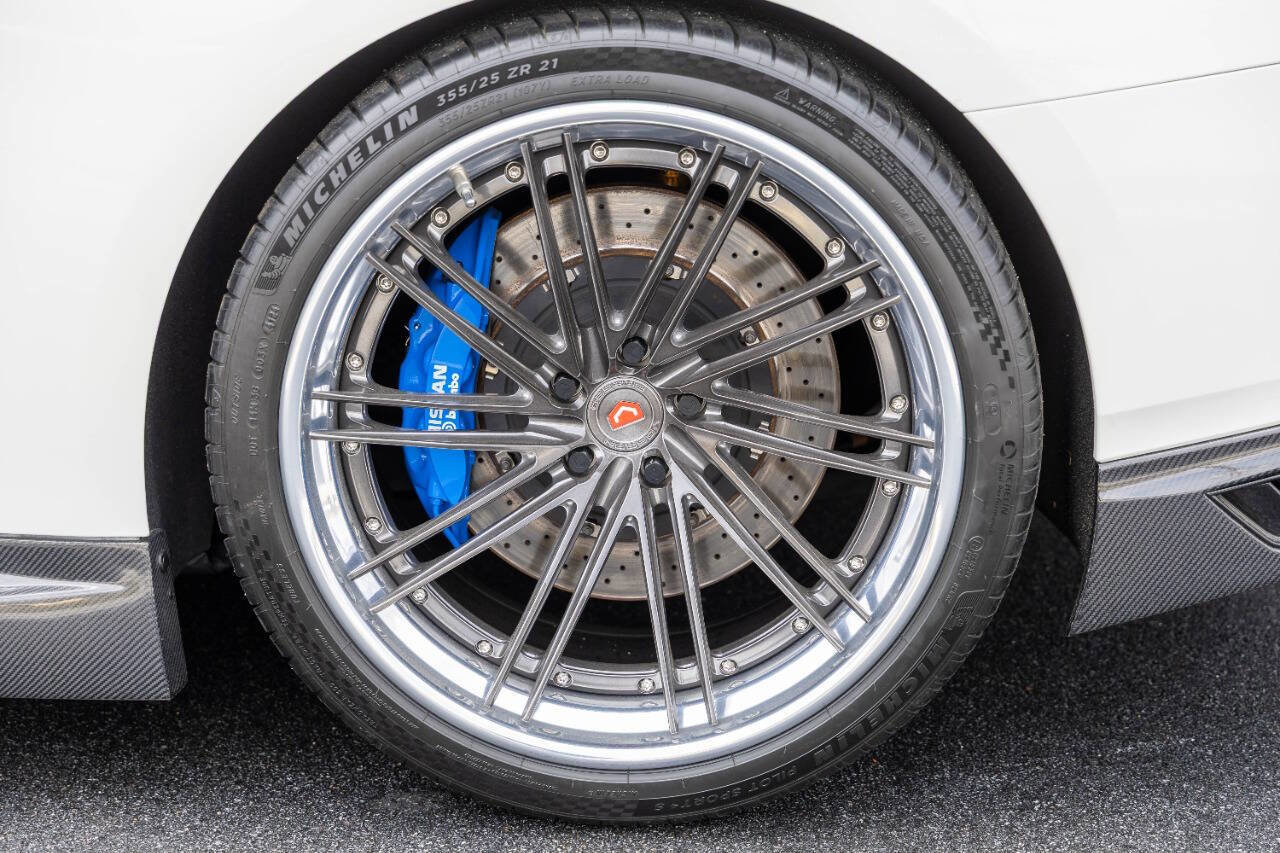 Used 2017 Nissan GT-R Premium AWD/4WD image 9