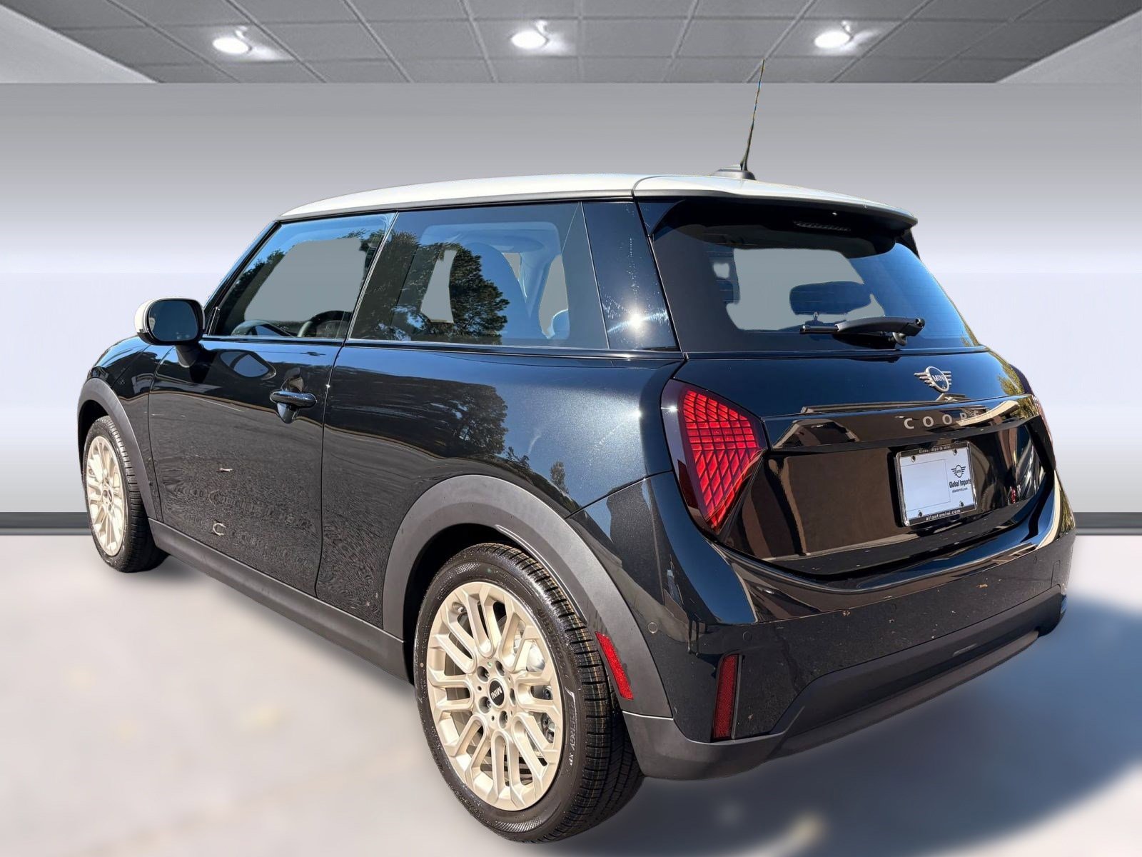 New 2026 MINI Cooper 2-Door Hardtop image 3