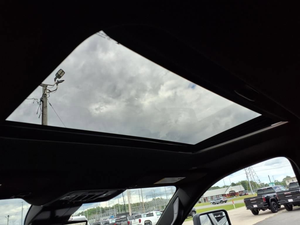 New 2025 GMC Sierra 2500 AT4 w/ AT4 Premium Plus Package image 17