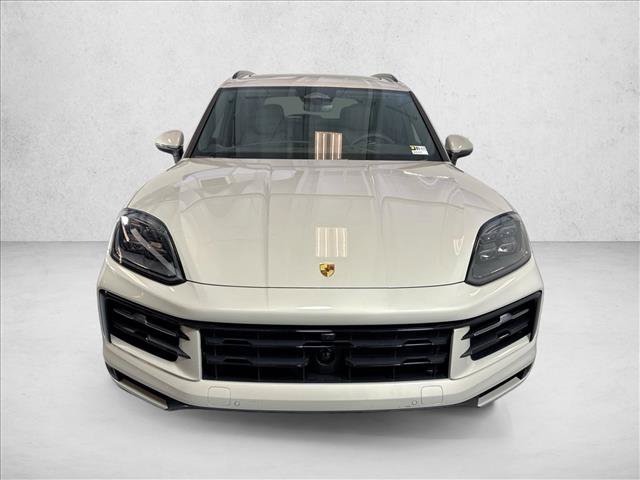 Certified 2026 Porsche Cayenne AWD/4WD image 6