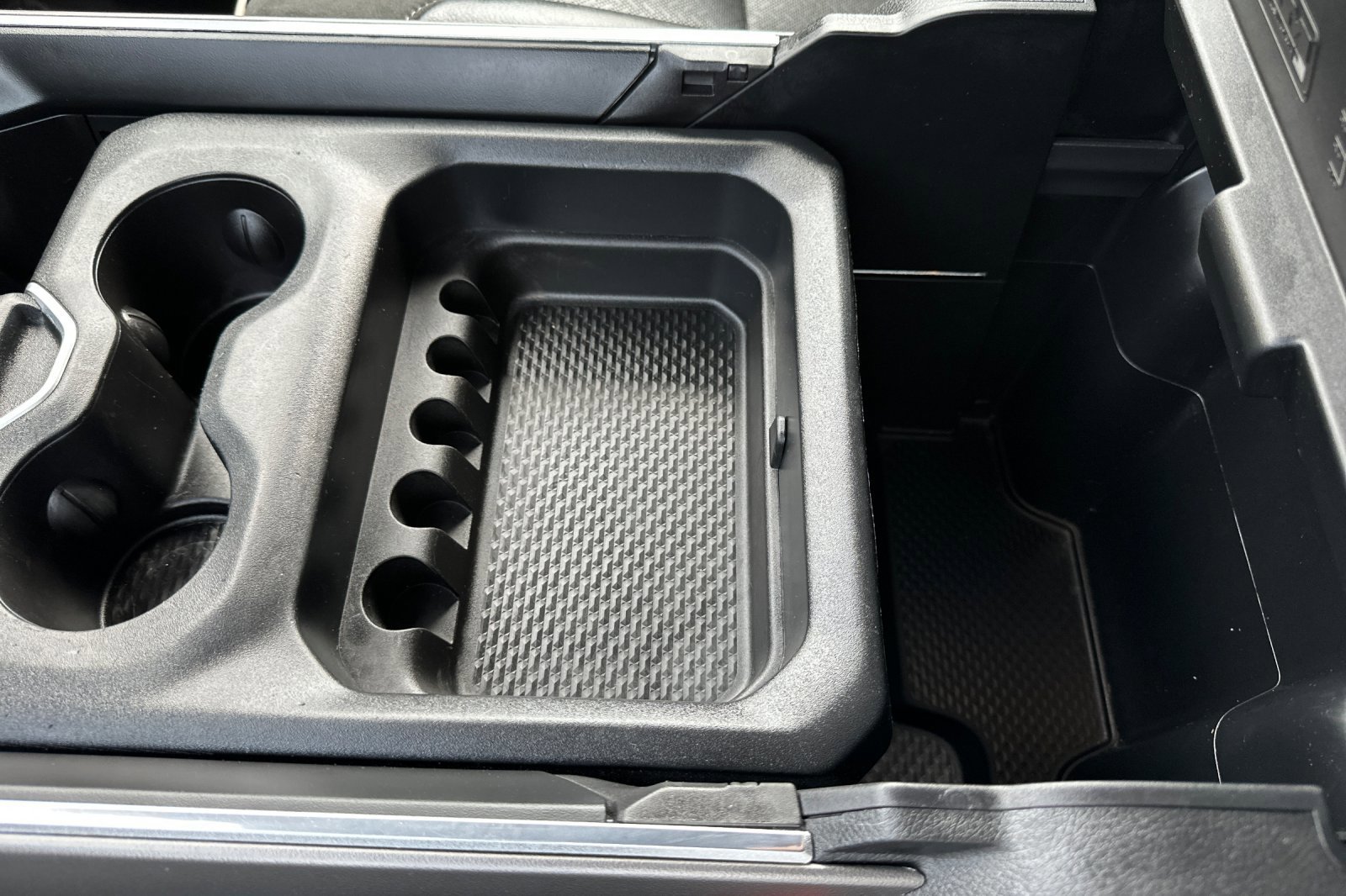 Used 2023 RAM 1500 Laramie image 31