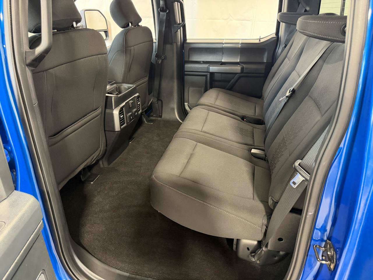 Used 2018 Ford F150 XLT w/ Equipment Group 302A Luxury AWD/4WD image 19