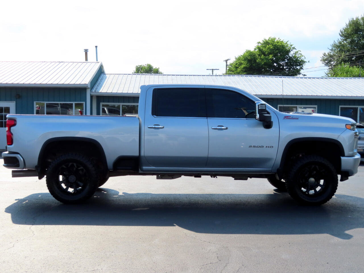 Used 2020 Chevrolet Silverado 2500 LTZ w/ LTZ Convenience Package image 6