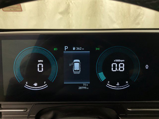 Used 2025 Hyundai Kona SEL AWD/4WD image 15