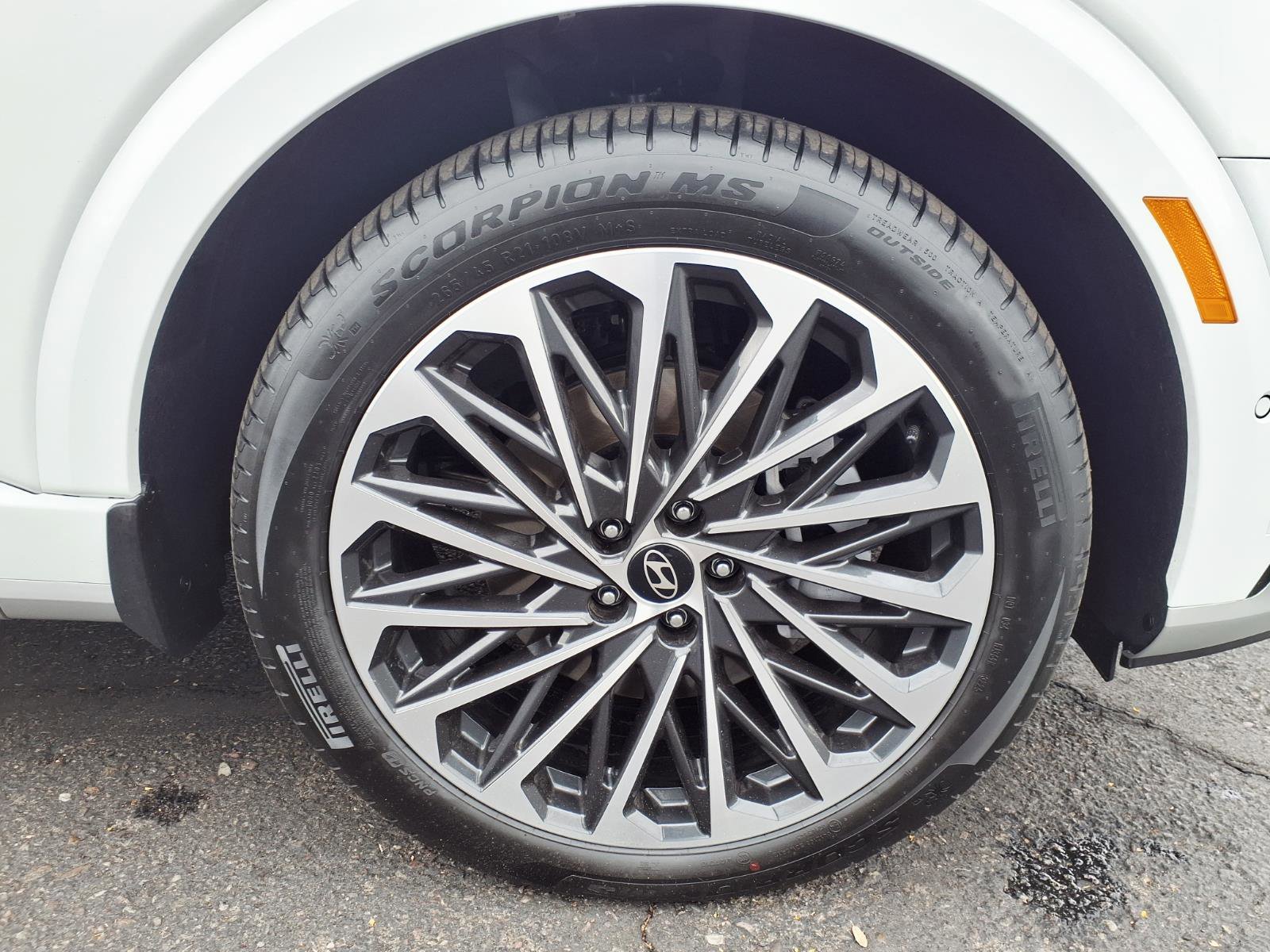 Used 2026 Hyundai Palisade Calligraphy image 9