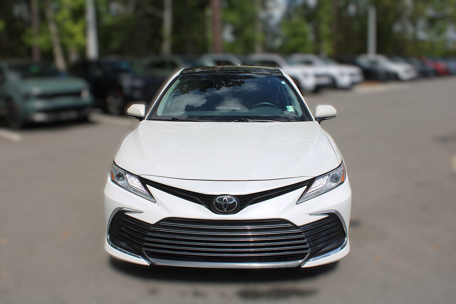 Used 2023 Toyota Camry XLE image 16