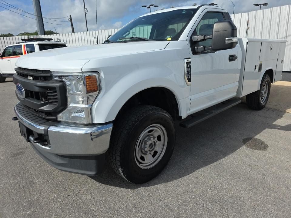Used 2022 Ford F350 XL w/ Power Equipment Group AWD/4WD image 2