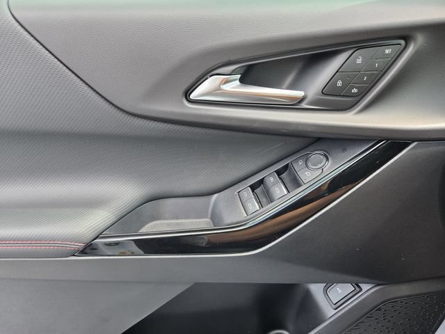 New 2027 Chevrolet Equinox RS w/ Safety and Technology Package FWD image 12