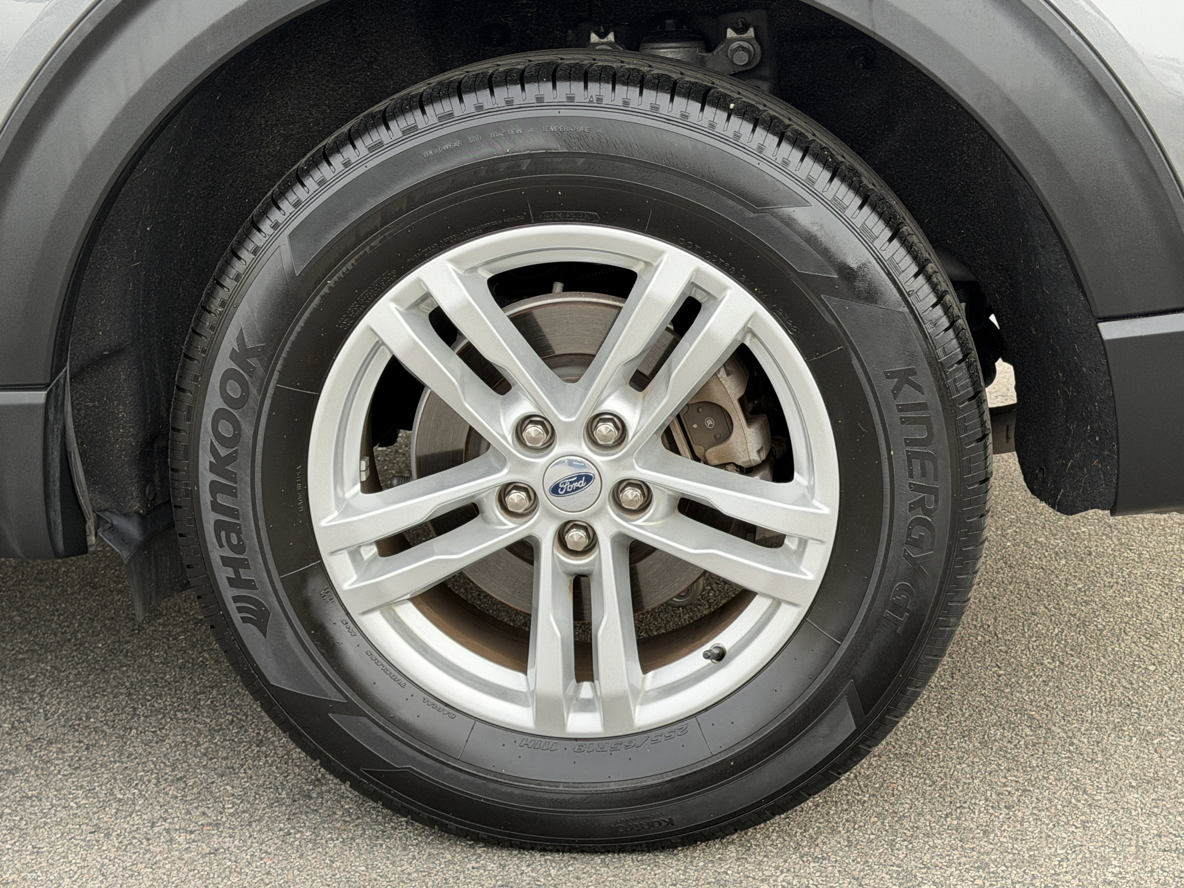 Certified 2022 Ford Explorer XLT RWD image 11