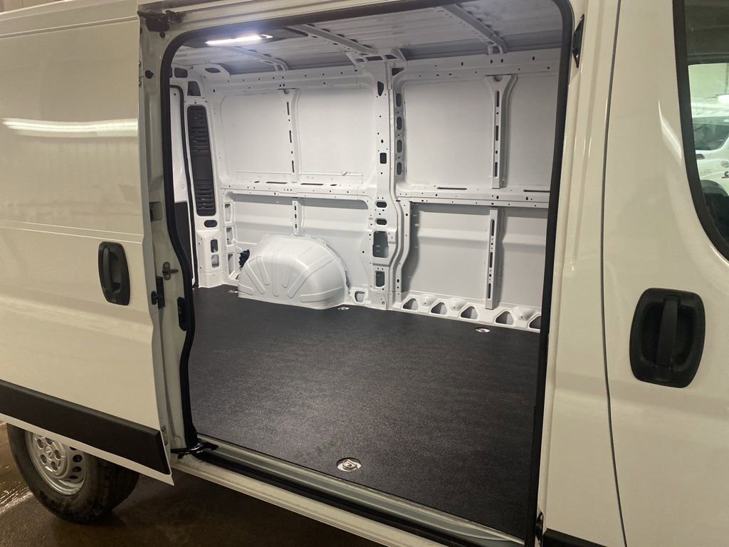 New 2025 RAM ProMaster 1500 w/ Convenience Group image 2