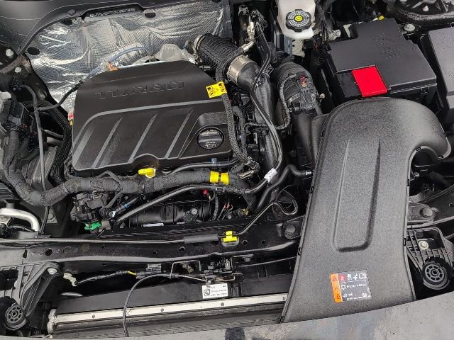 Used 2025 Chevrolet Trax ACTIV w/ Sunroof Package image 21