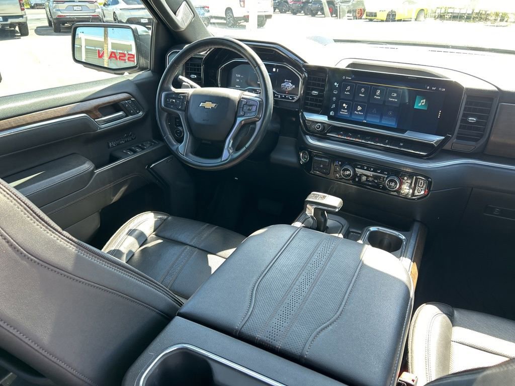 Used 2023 Chevrolet Silverado 1500 High Country w/ High Country Premium Package image 10