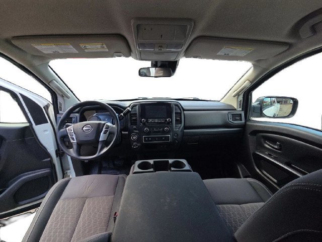 Used 2023 Nissan Titan S AWD/4WD image 11