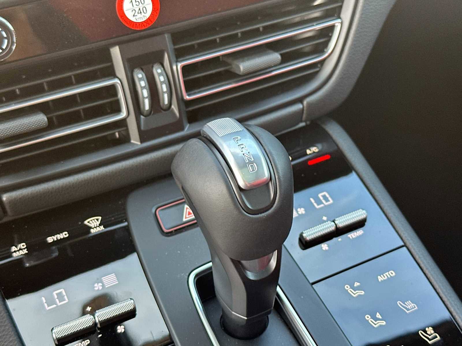 Used 2025 Porsche Macan Turbo image 22