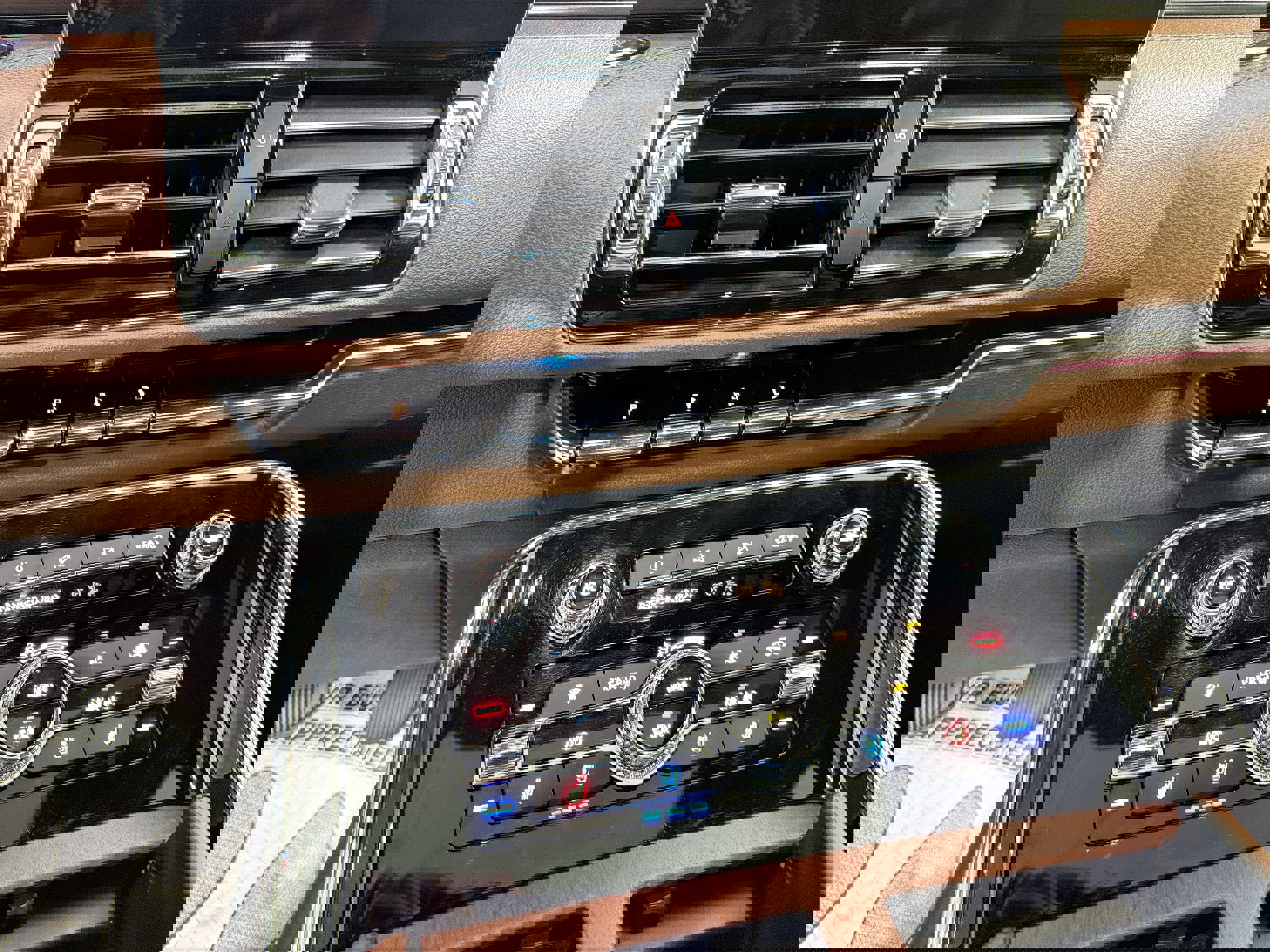 Used 2023 Lincoln Navigator Reserve image 21