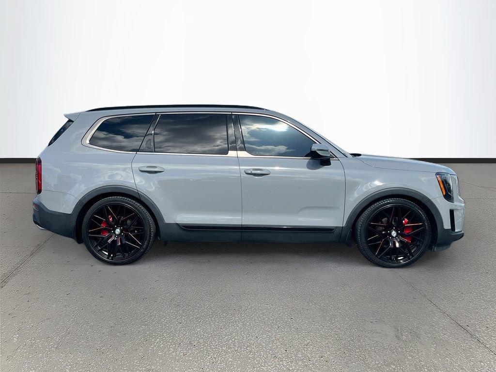 Used 2022 Kia Telluride SX w/ SX Prestige Package AWD/4WD image 8