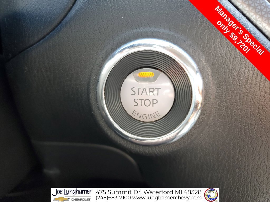 Used 2018 Nissan Pathfinder SL w/ Midnight Edition Package AWD/4WD image 18