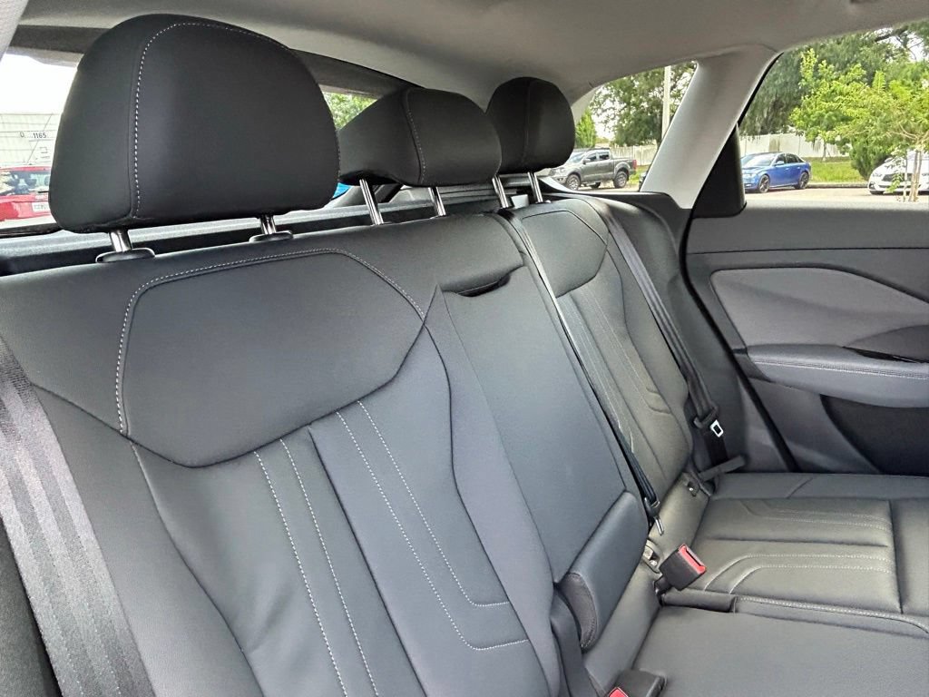 New 2026 Audi Q3 quattro 2.0T AWD/4WD image 26