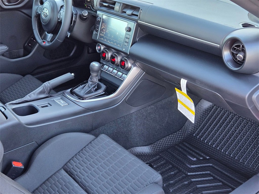 Used 2025 Toyota GR86 image 20