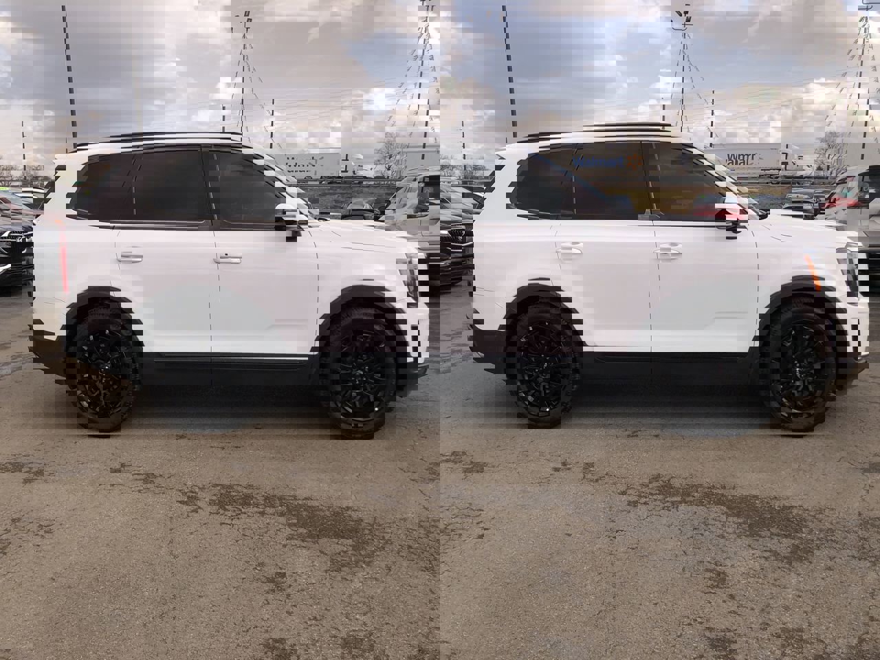 Used 2022 Kia Telluride SX w/ SX Prestige Package image 6