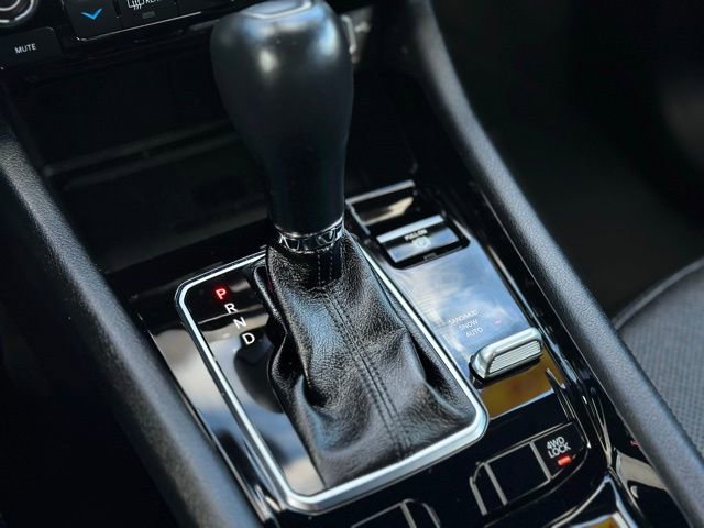 Used 2022 Jeep Compass High Altitude w/ (RED) Package image 13