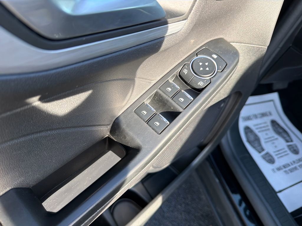 Used 2025 Ford Escape Platinum image 11
