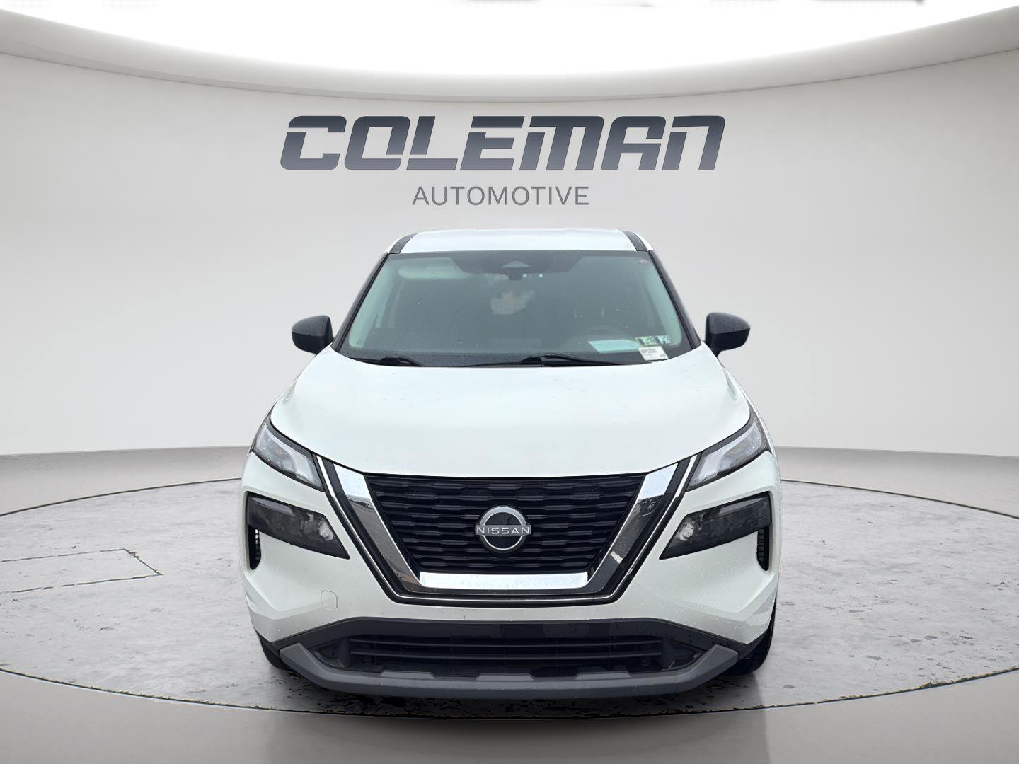 Used 2023 Nissan Rogue S AWD/4WD image 10
