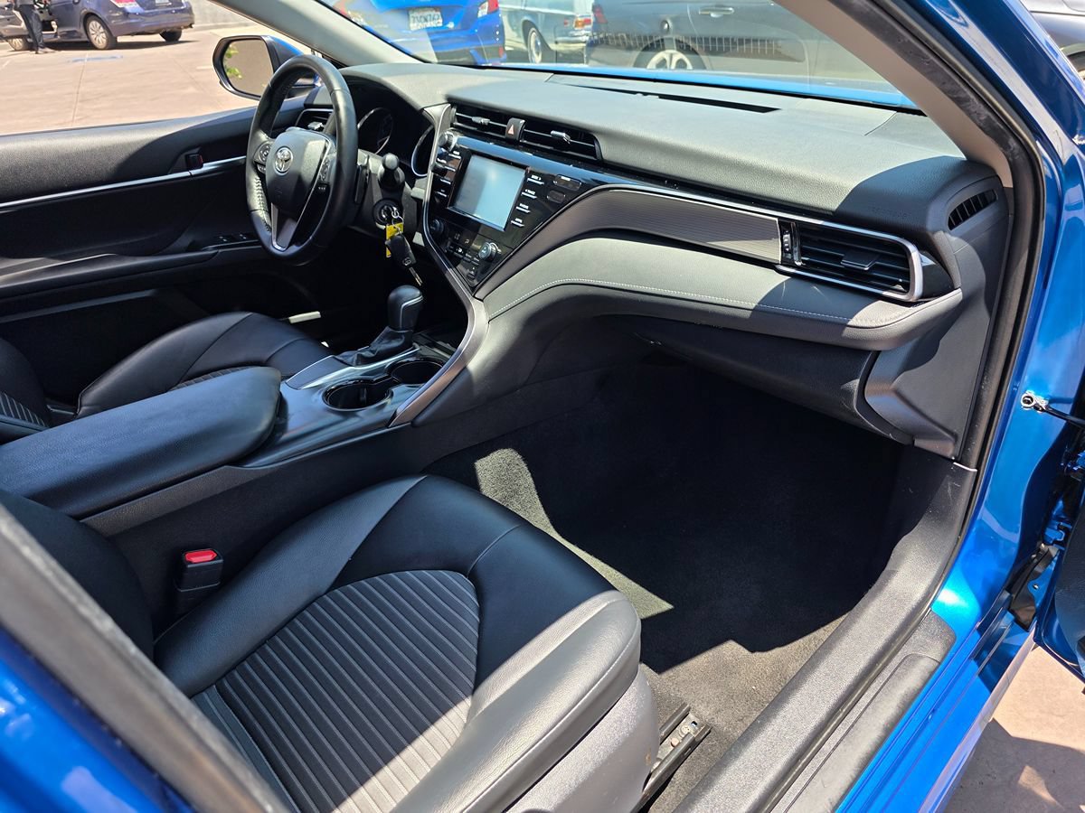 Used 2019 Toyota Camry SE FWD image 13