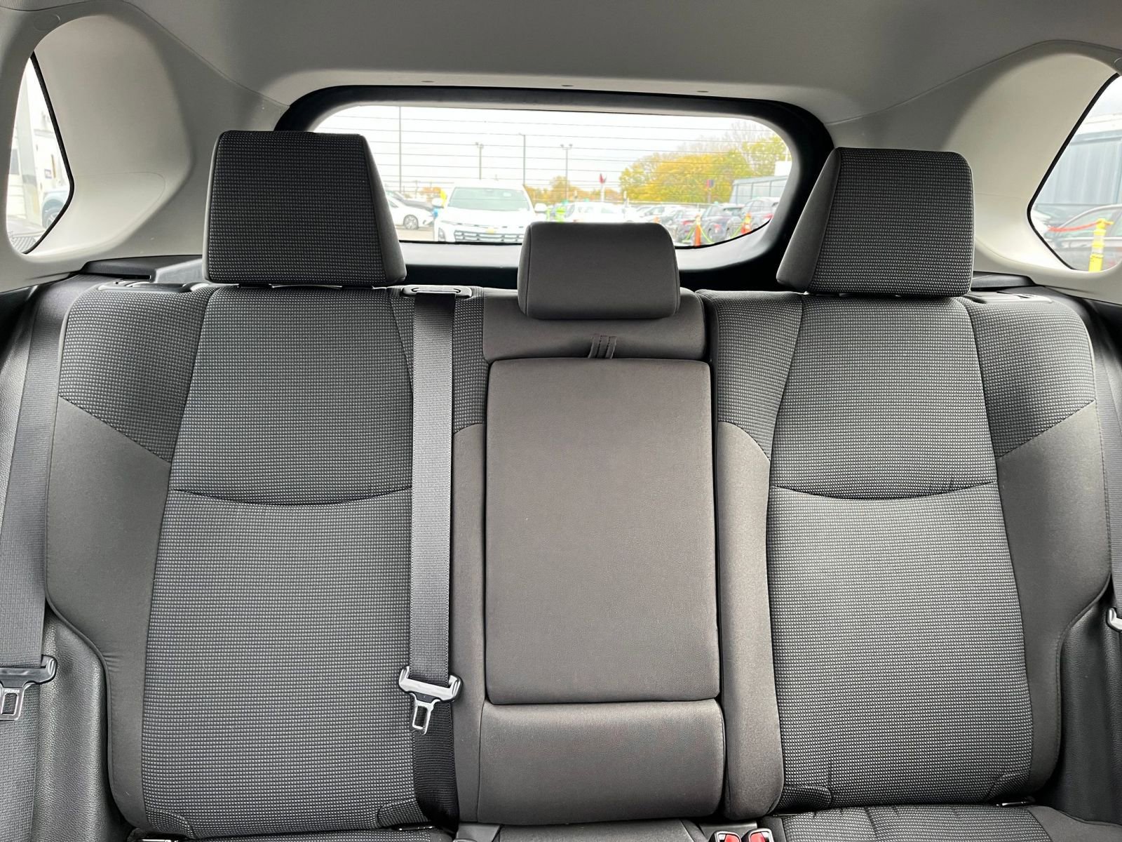 Used 2025 Toyota RAV4 LE image 37