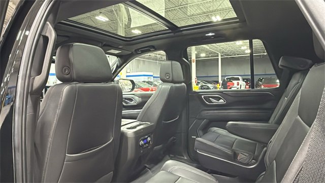 Used 2022 Chevrolet Tahoe LT w/ Luxury Package image 15