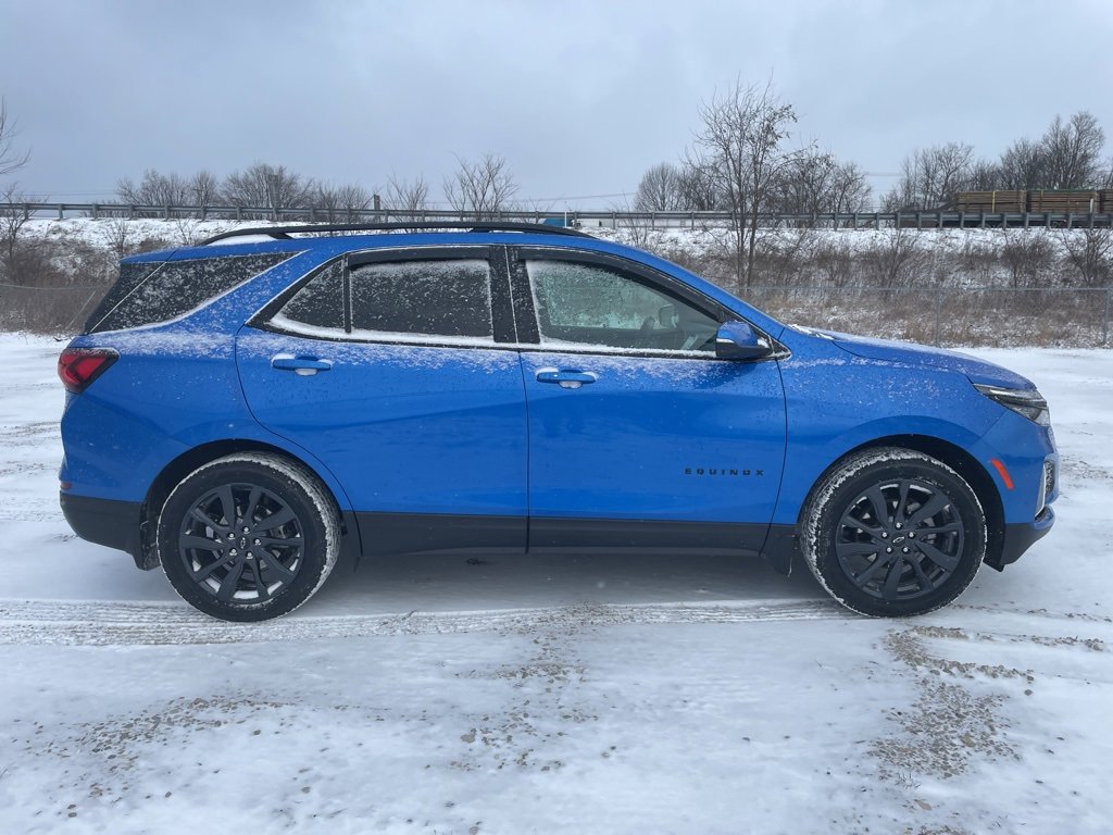 Used 2024 Chevrolet Equinox RS w/ RS Leather Package image 4
