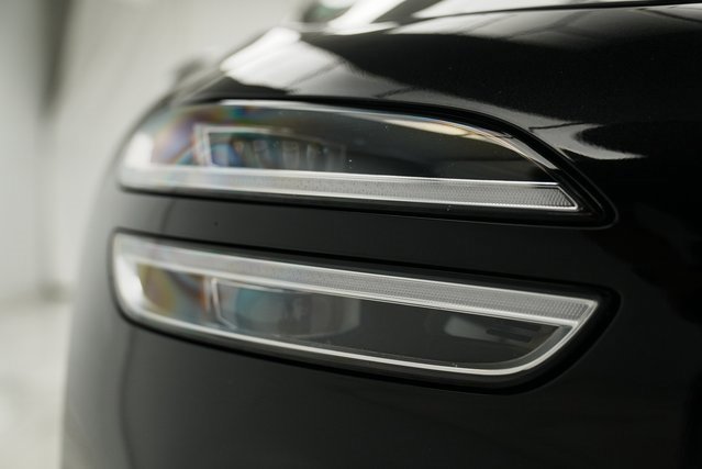 Used 2025 Genesis G70 2.5T image 16