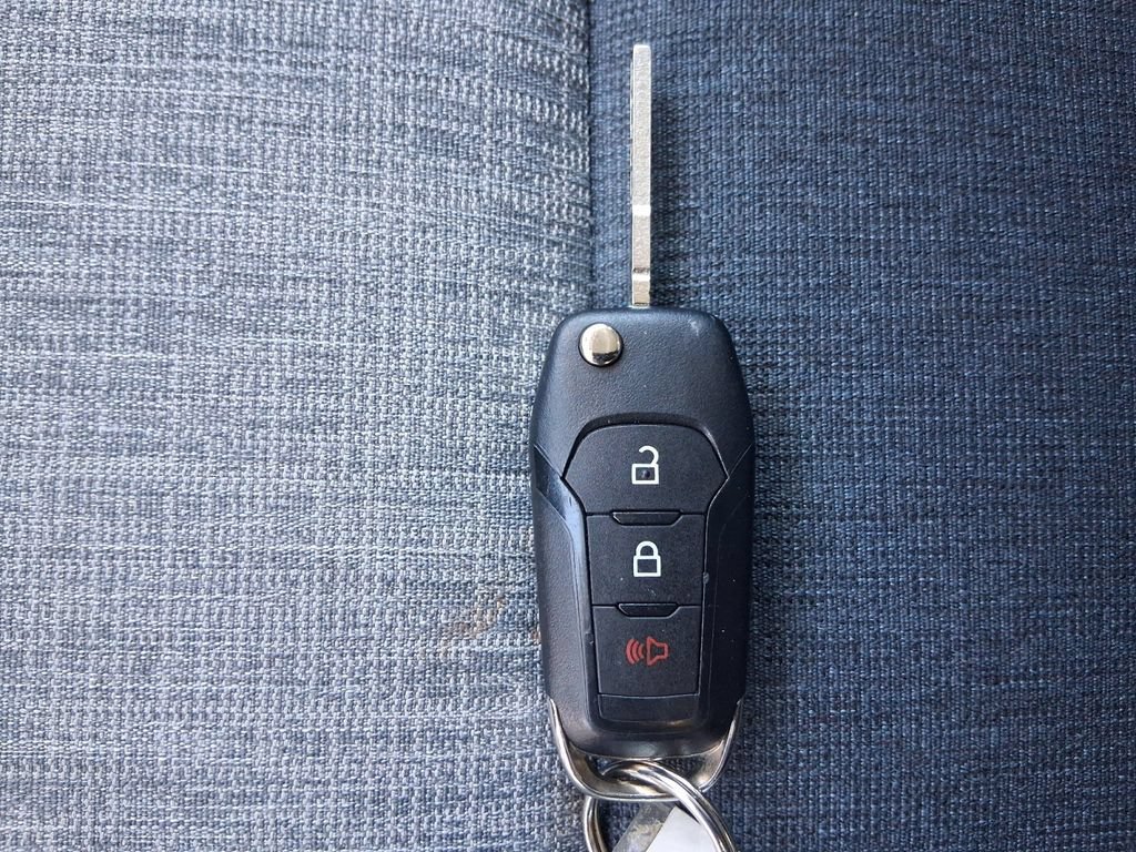 Used 2022 Ford Maverick XLT FWD image 32