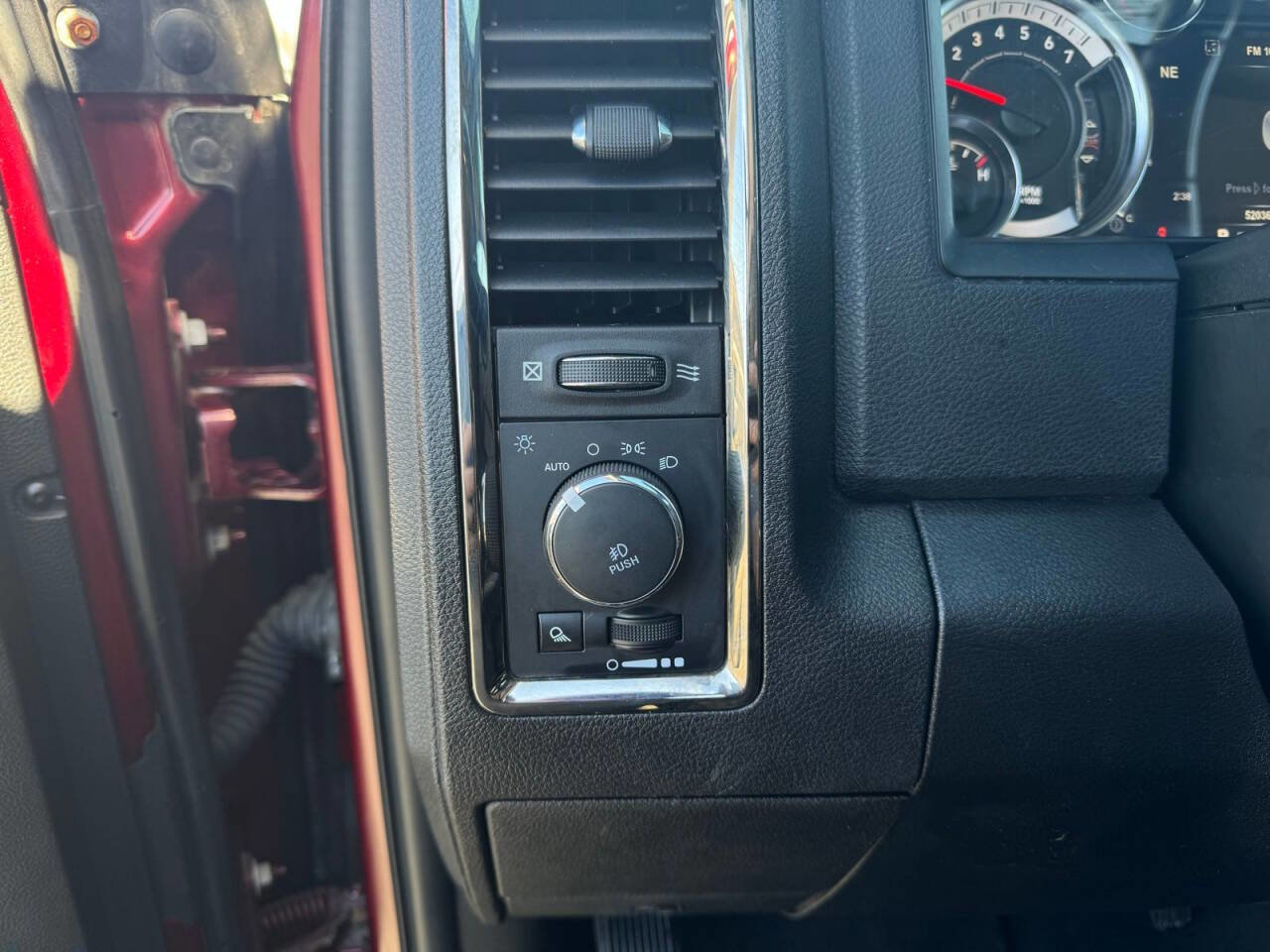 Used 2018 RAM 1500 Sport image 15